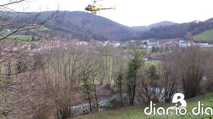 Muere un hombre de 57 años tras quedar atrapado bajo un tractor en una zona de difícil acceso en Las Regueras