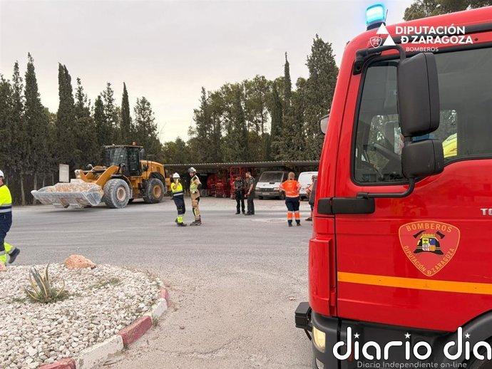 Muere un hombre en un accidente laboral en Quinto al volcar la grúa en la que trabajaba