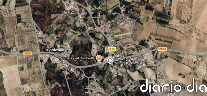 Muere una persona tras una colisión frontal entre dos turismos en la AB-304 en Cordovilla