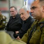 Netanyahu y el ministro de Defensa israelí inciden en su intención de mantener la "zona de seguridad" en Líbano