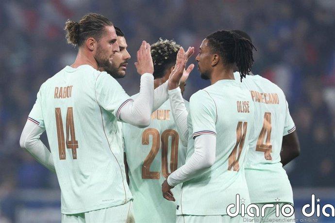 Olise se exhibe con Francia antes del Mundial
