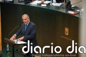 Ortega rechaza el Madrid "idílico" que dibuja Almeida y le acusa de "autocomplacencia" ante los problemas de la ciudad