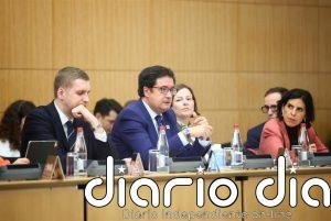 Óscar López destaca la "reindustrialización verde y tecnológica" como ejes de crecimiento en España
