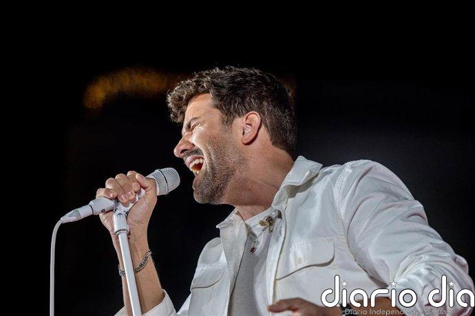 Pablo Alborán ve "un reto" su concierto en la Plaza de España con Icónica Sevilla Fest y promete una futura sevillana