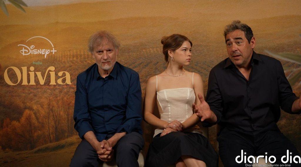 Pablo Chiapella protagoniza Olivia, una serie que apuesta por "escuchar" para reducir la brecha generacional