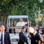 Primer día de León XVI en España: Pide acabar con la polarización y alienta a los jóvenes a "cambiar la historia"
