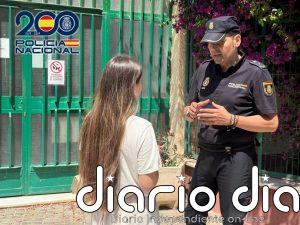 Recomendaciones de la Policía ante el aumento de pantallas en menores en vacaciones: Normas claras o limitar su uso