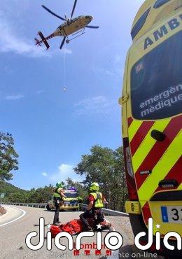 Rescatan a un motorista herido que había caído por un barranco en Josa i Tuixén (Lleida)