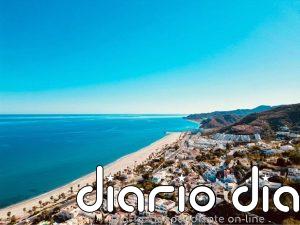 Rescatan el cadáver de un varón localizado al mediodía en una cala de Mojácar (Almería)