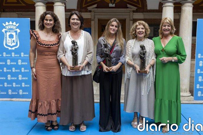 Rocío Muñoz y Patricia Mauri reciben los XXIV Premios Marismas 'Mujeres por la Igualdad' del Ayuntamiento de Huelva