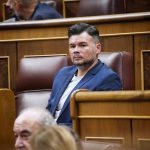 Rufián avisa a Sánchez que responder con "el 'y tú más'" ante la corrupción es asumir "Y yo también"