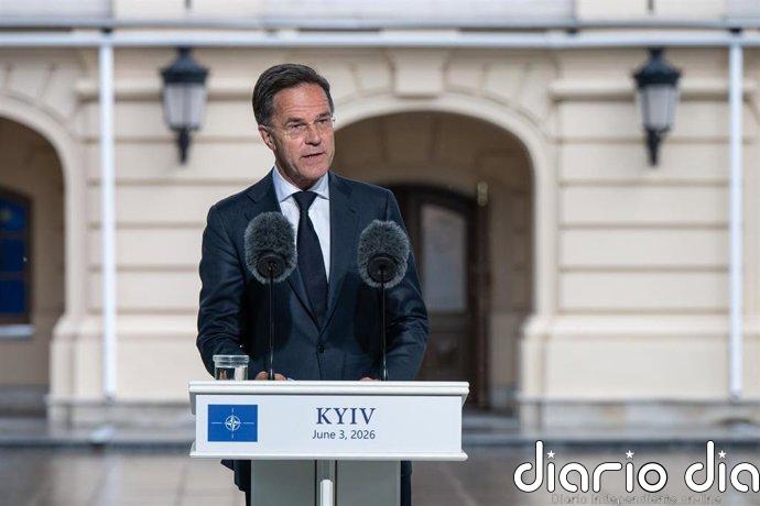 Rutte avisa de que la OTAN no es "ingenua" ante China y que sigue "con precisión" su apoyo militar a Rusia