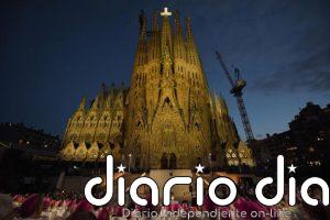 Sánchez ve la Sagrada Familia como el reflejo "de lo que podemos lograr como sociedad" con "paz y cohesión"