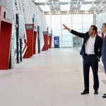 Sánchez y Puente supervisan el nuevo vestíbulo de Chamartín antes de su inauguración este martes
