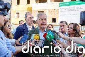 Sanz tilda de "ilegal" la prioridad nacional: "Mientras sea alcalde de Sevilla, todos tendrán los mismos derechos"