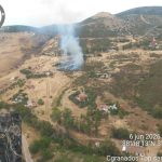 Sucesos.-Declarado un incendio en el paraje Complejo Minero Los Guindos de La Carolina que moviliza un helicóptero