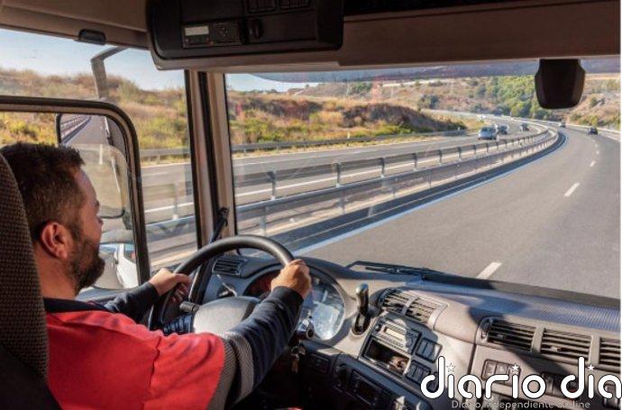 Transportes fija la digitalización obligatoria de documentos de control en carretera desde el 5 de octubre