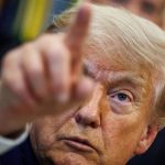 Trump encarga su responsable interino de Inteligencia iniciar una reestructuración con recortes de personal