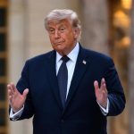 Trump insta a las gasolineras a bajar los precios "inmediatamente"
