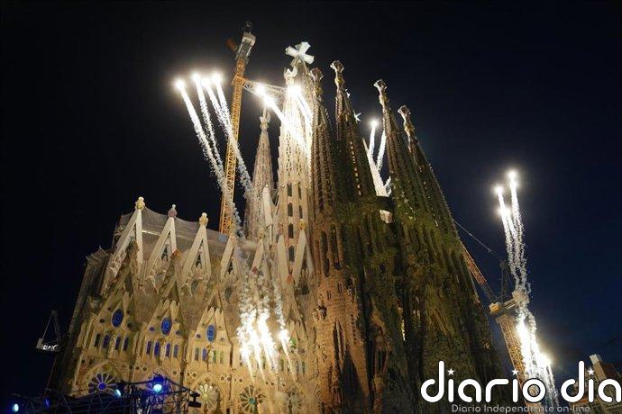Un espectáculo de música, drones y luz corona la inauguración de la Torre de Jesús