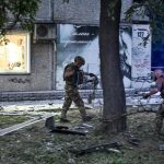 Un grupo paramilitar ucraniano ataca infrestructura ferrovaria clave rusa en Donetsk y Lugansk