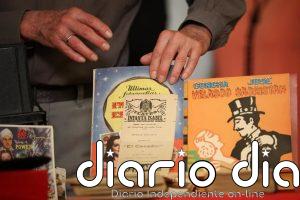 Un sombrero, un ejemplar de 'El Quijote' o un disco con Concha Velasco, legado de José Sacristán a la Caja de las Letras