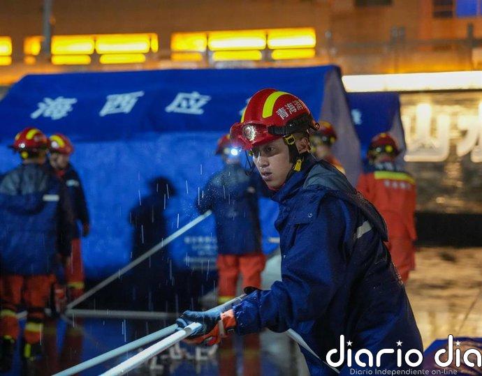 Un terremoto de magnitud 5,5 deja trece heridos en Sichuán, China