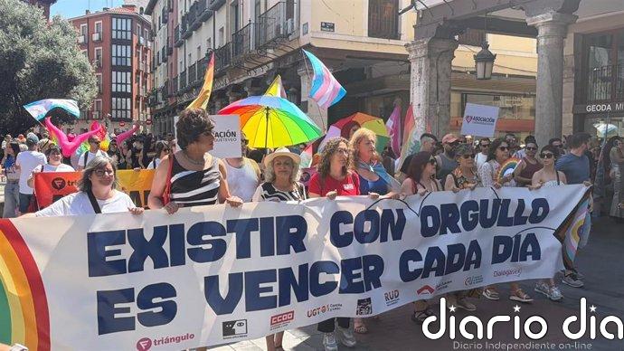 Unas 600 personas reivindican en Valladolid el Orgullo LGTBIQ+ frente al "aumento de delitos de odio"