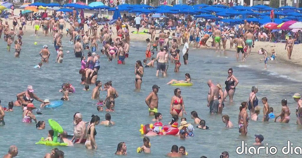 Vacaciones más ajustadas y destinos nacionales de sol y playa para desconectar en verano