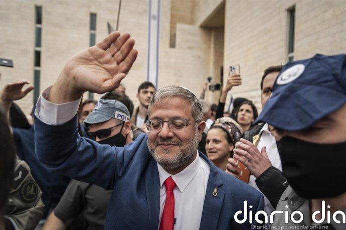 Vance sostiene que Israel no puede resolver sus problemas de seguridad "a base de violencia"