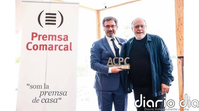 Vila recoge el premio de la ACPC al Pacte Nacional per la Llengua