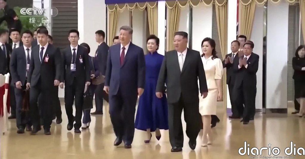 Xi Jinping y Kim Jong Un estrechan lazos en una cumbre en Pionyang