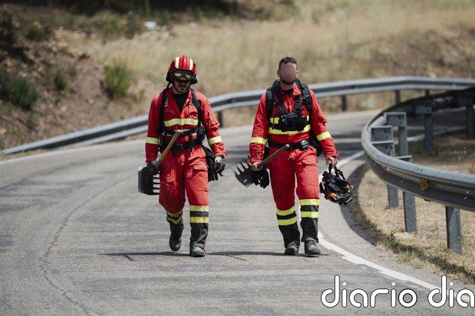 Activada la UME ante el avance del incendio de Ejulve (Teruel), que obliga a desalojar tres masías