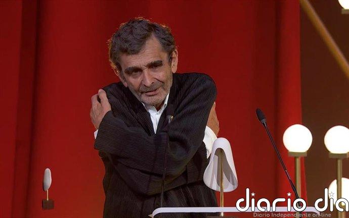 Adolfo Domínguez recibe el Premio de Honor de la Academia de la Moda Española