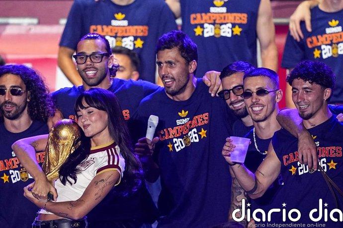 Aitana, Úrsula Corberó y Javier Bardem, favoritos de los castellanoyleoneses para irse de cañas este verano