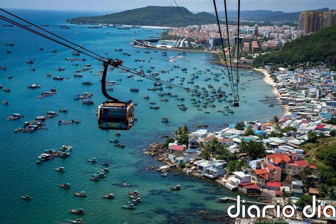 Al menos 15 muertos al naufragar una lancha con turistas indios en el sur de Vietnam