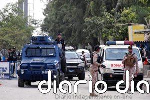 Al menos siete policías muertos en un ataque contra un puesto de control en el noreste de Pakistán