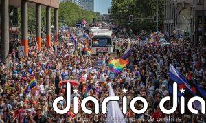 Al menos un muerto y 14 heridos por un atropello masivo durante la fiesta del Orgullo en Berlín