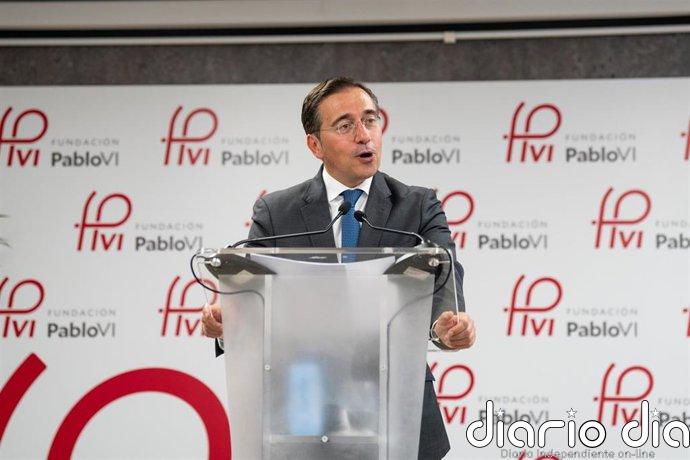 Albares avisa que la "amenaza" a la democracia no viene solo de quienes "vociferan" sino también del "cinismo"
