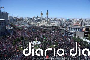 Alí Jamenei es enterrado en Mashhad tras una semana de ceremonias en Irán e Irak