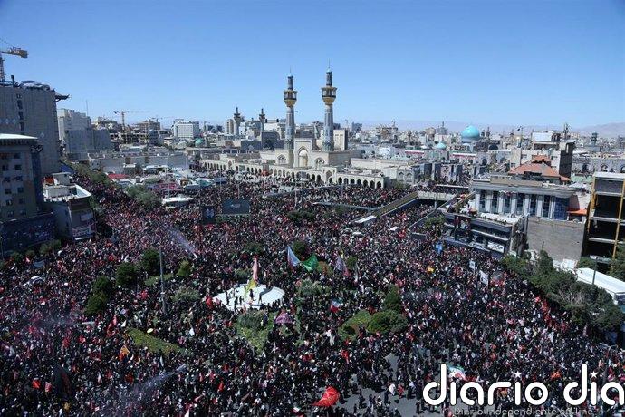 Alí Jamenei es enterrado en Mashhad tras una semana de ceremonias en Irán e Irak