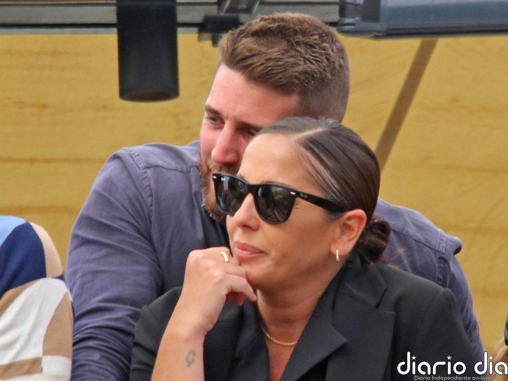 Anabel Pantoja y David Rodríguez, su baño más apasionado. Risas, confidencias... ¡y muchos besos en el mar!