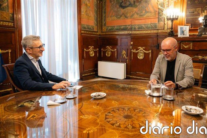 Arcadi España traslada a Sordo la importancia de los sindicatos ante "amenazas de retroceso en derechos"