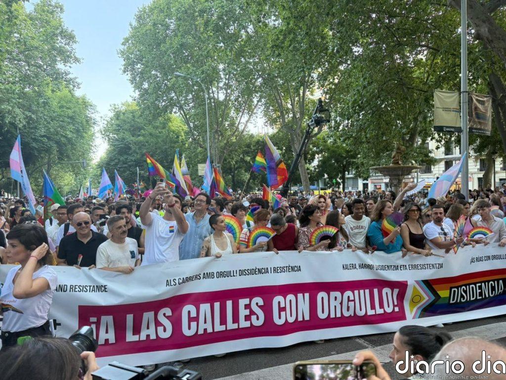 Arranca la manifestación del Orgullo 2026 de Madrid con Redondo, López y García en la cabecera