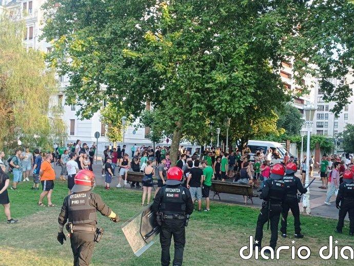 Ascienden a 17 los identificados en Bilbao, incluido un investigado por lanzar objetos, tras los incidentes por la Final