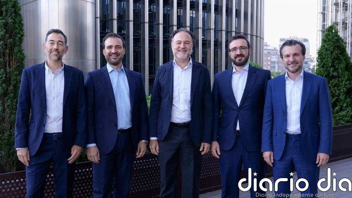 Auren refuerza su liderazgo en España con la integración de Moore en Madrid y Barcelona