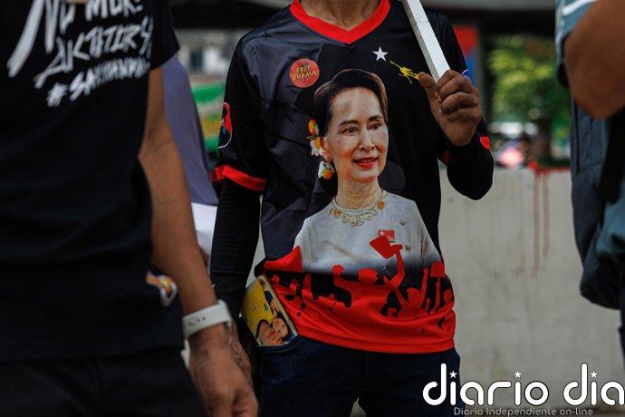Birmania asegura a los países de la región que la Nobel de la Paz Aung San Suu Kyi se encuentra bien