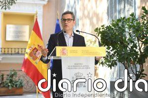 Bolaños dice que hay "cero riesgo" de que Begoña Gómez eluda la justicia tras retirarle Peinado el pasaporte