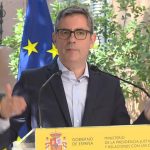 Bolaños: "Solo espero que PP y VOX no manden a nadie disfrazado de bisonte en la próxima constitución de las Cortes Generales"