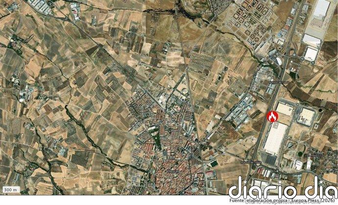Bomberos de C-LM y la Comunidad de Madrid desplegados en Illescas por un incendio en una nave industrial
